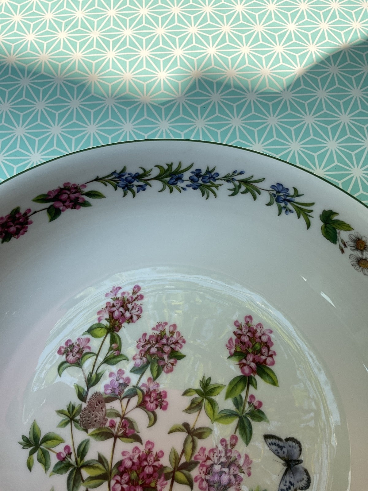 Royal Worcester Herbs Large Serving Bowl – Wild Thyme